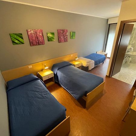 Hotel Del Boschetto Poggiridenti Bagian luar foto