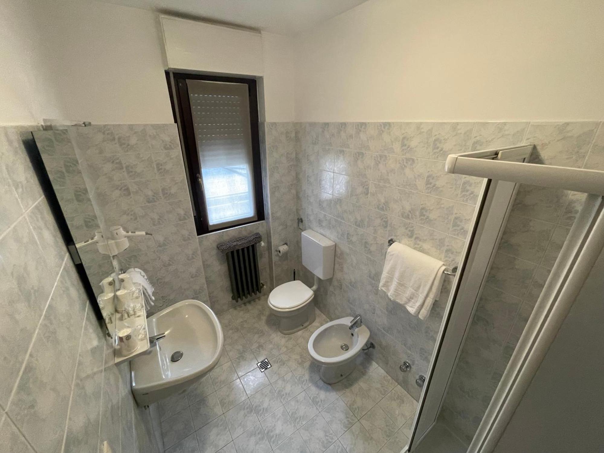 Hotel Del Boschetto Poggiridenti Bagian luar foto