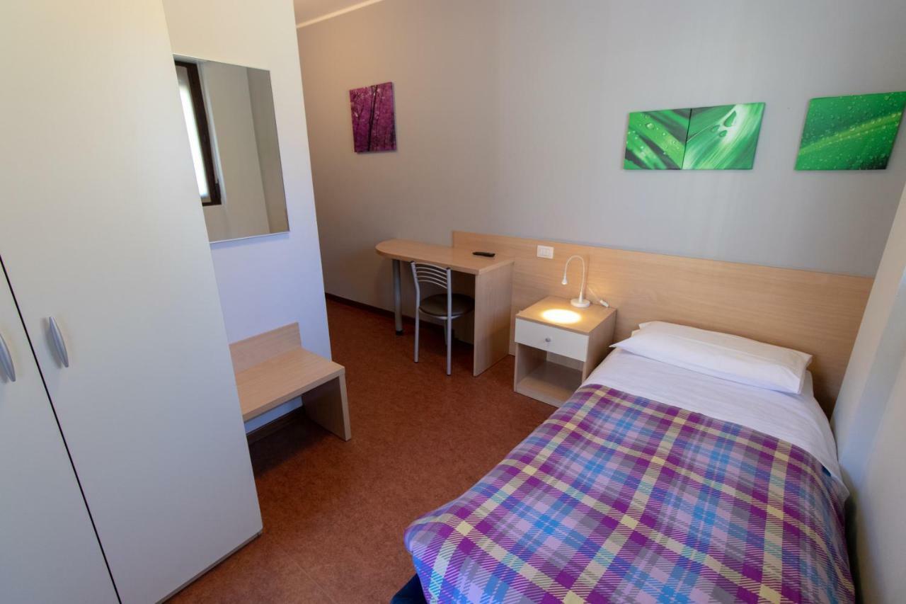 Hotel Del Boschetto Poggiridenti Bagian luar foto